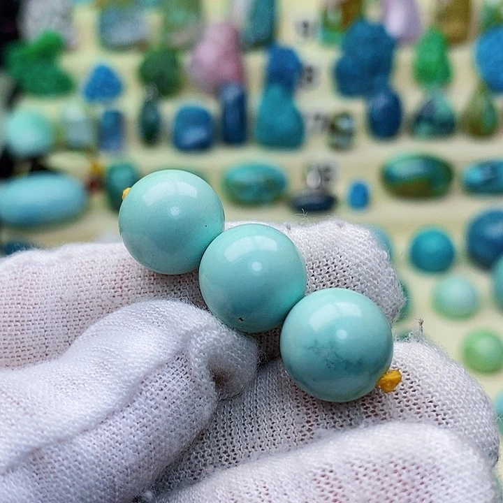 绿松石配饰未镶嵌