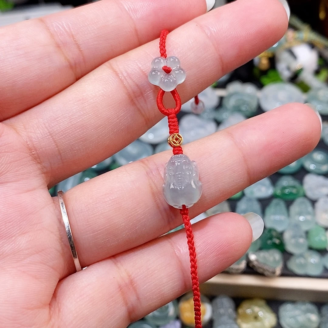 翡翠未镶嵌颈饰貔貅➕小花手绳