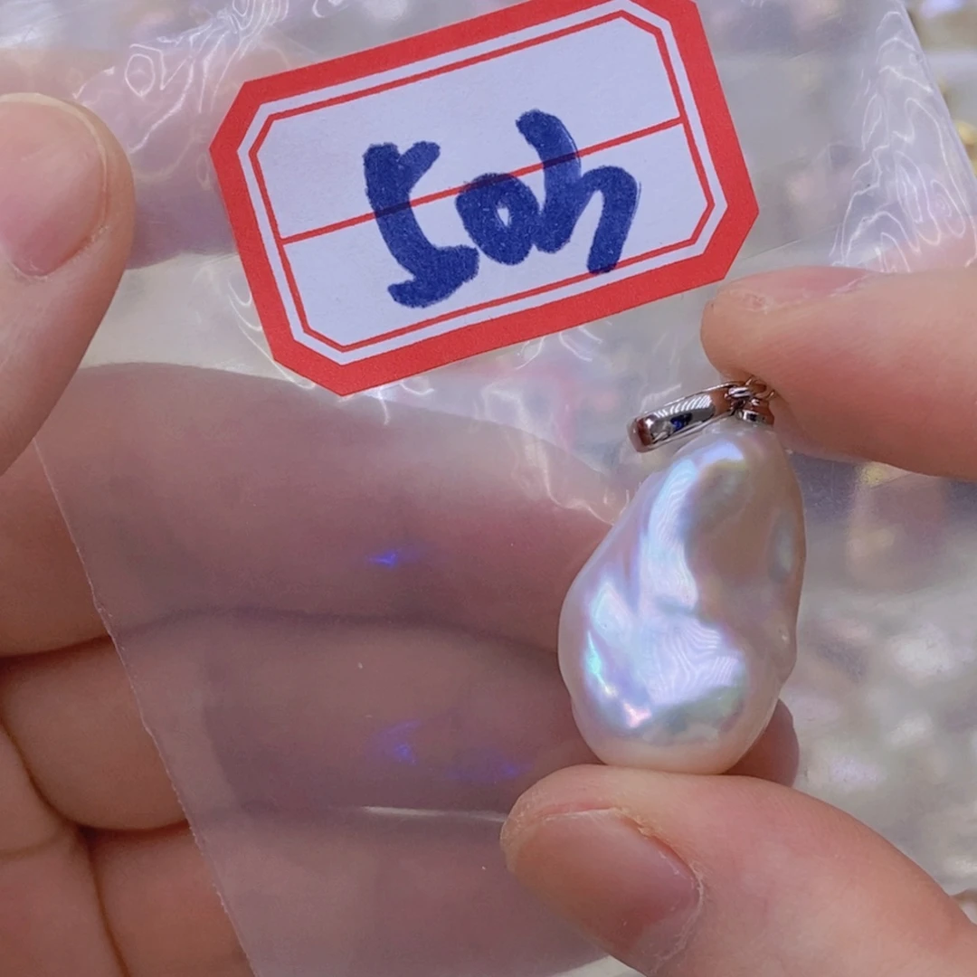 淡水珍珠银S925镶嵌吊坠(赠链)