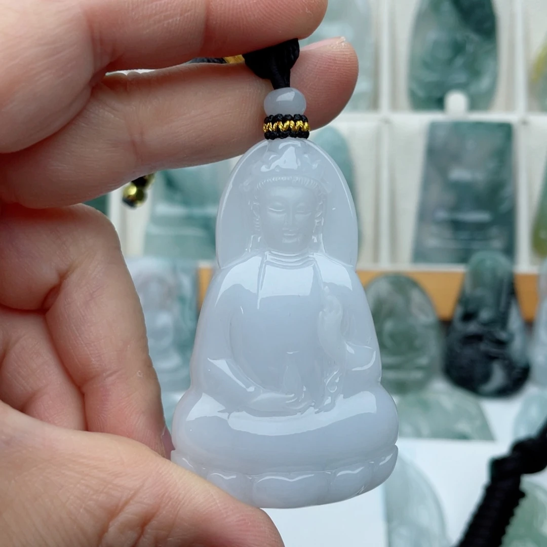 翡翠未镶嵌颈饰素衣观音