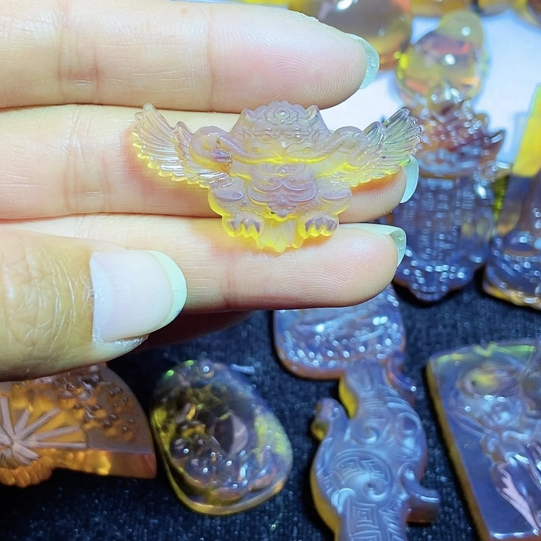 琥珀颈饰未镶嵌大鹏