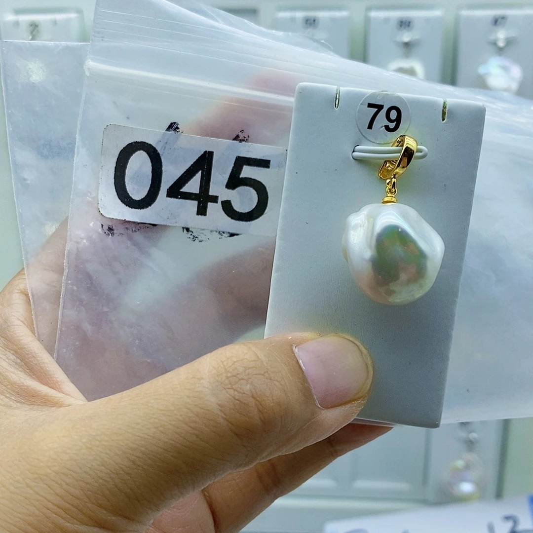 淡水珍珠合金颈饰