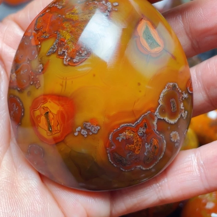 玛瑙/玉髓战国红玛瑙挂件未镶嵌沙****庄