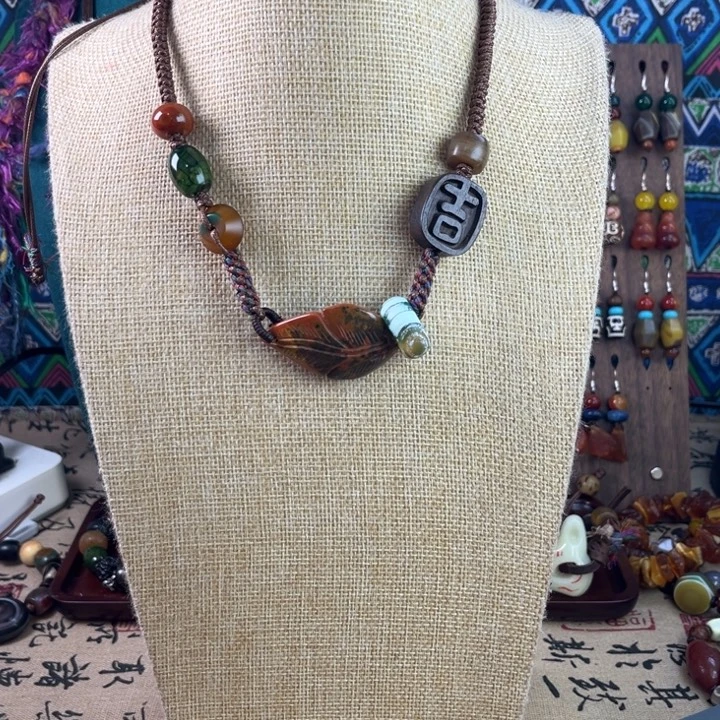 玛瑙/玉髓未镶嵌颈饰