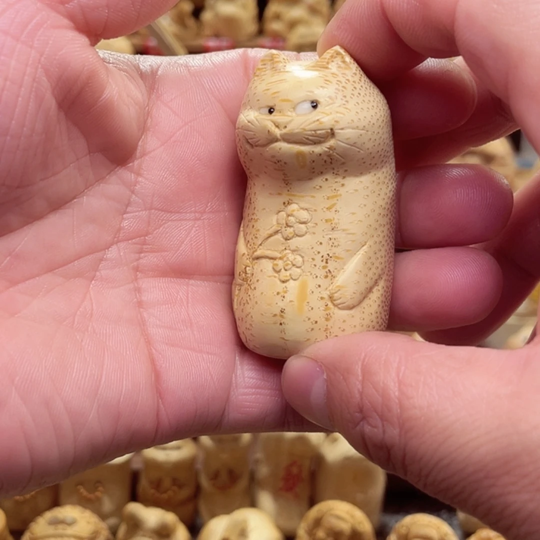 竹竹根雕小猫手把件