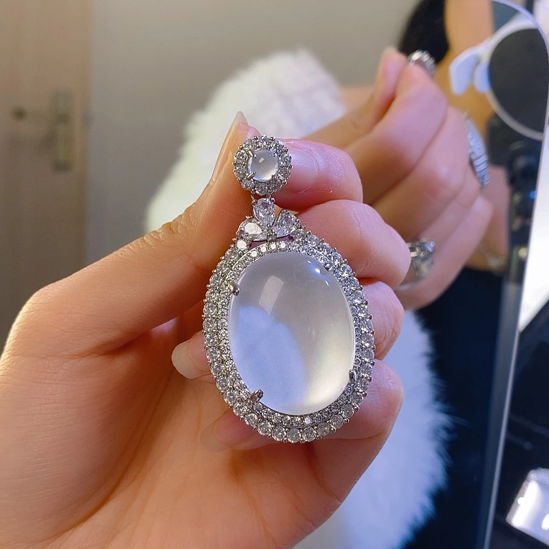 锆石铜合金白富美