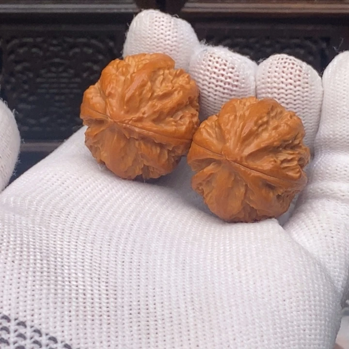 文玩核桃把件金刚八棱