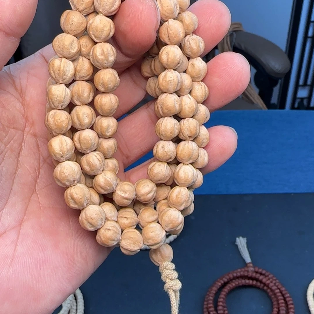柏香籽/百香籽吊坠胖*鱼