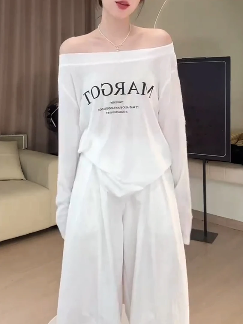 白色字母一字肩长袖针织衫女2025新款韩系宽松显瘦慵懒风百搭上衣