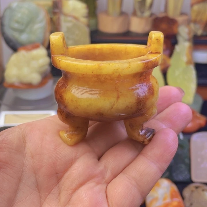 未镶嵌蛇纹石玉手把件