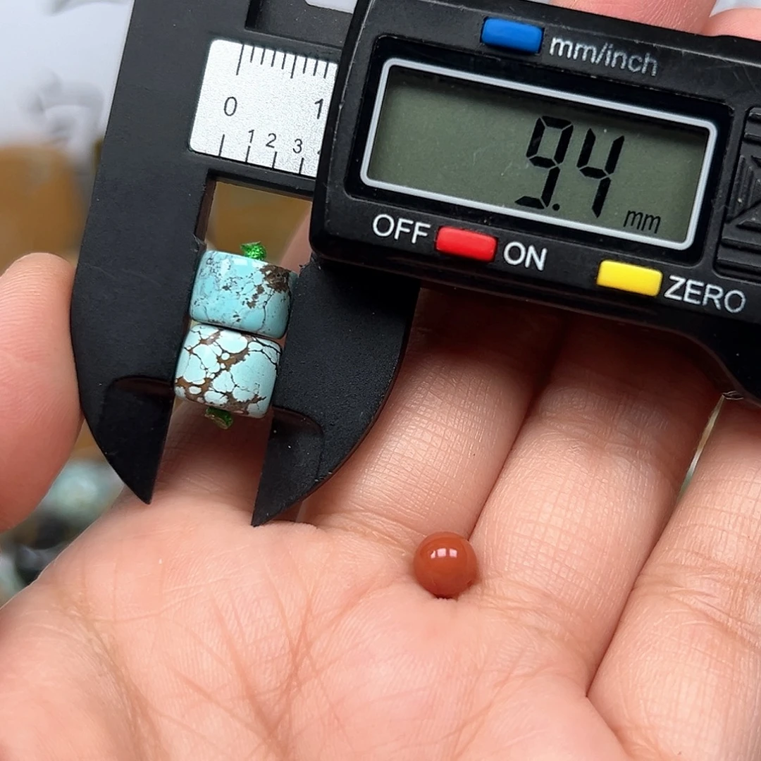 南红玛瑙未镶嵌珠宝奇石