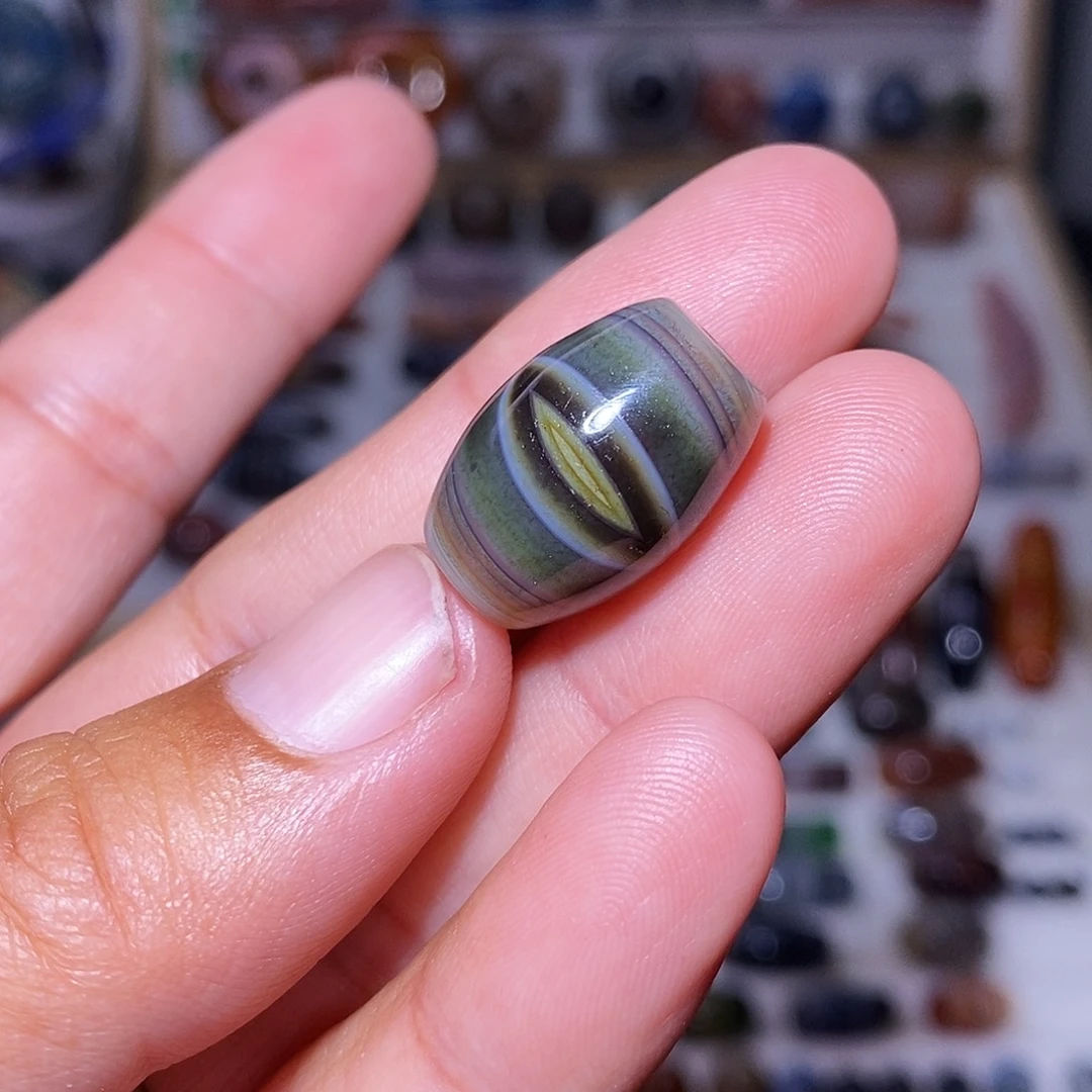 空***影玛瑙未镶嵌吊坠…..