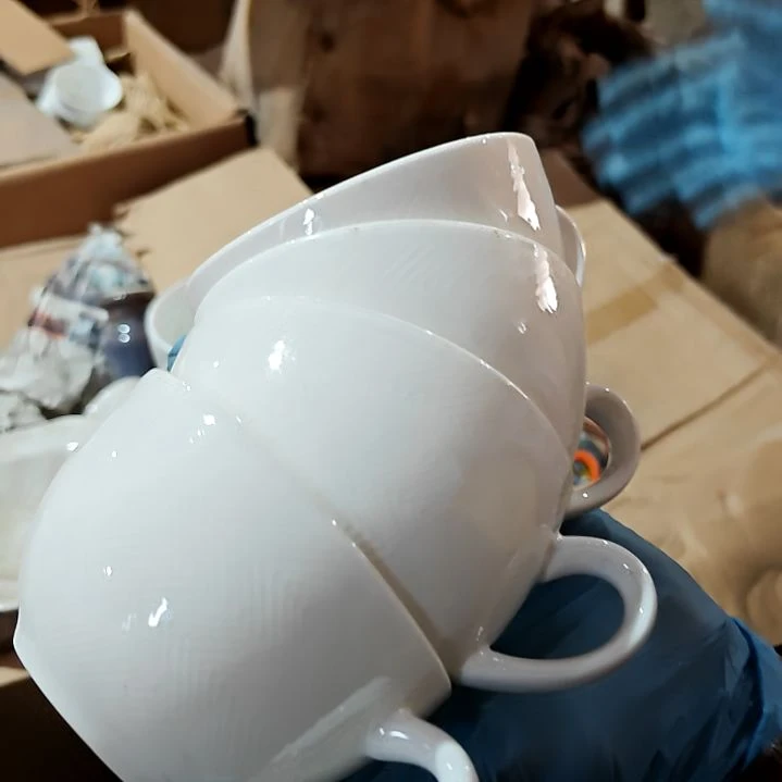 陶瓷盘子碗茶壶啥都有