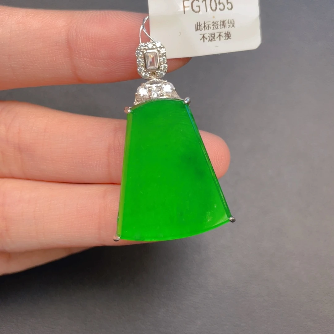 【闪购商品】吊坠(不含链)银S925镶嵌翡翠