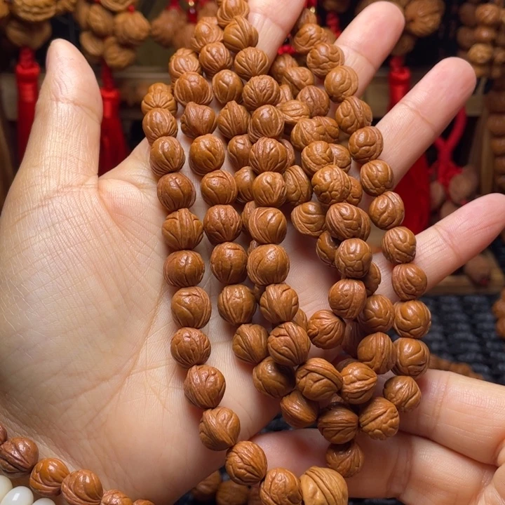 木质类龙纹桃枭挂件