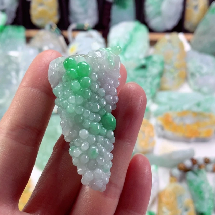 【闪购商品】翡翠吊坠(不含链)未镶嵌