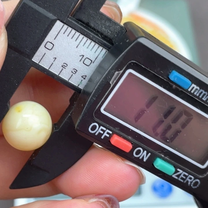 琥珀裸石未镶嵌微瑕731