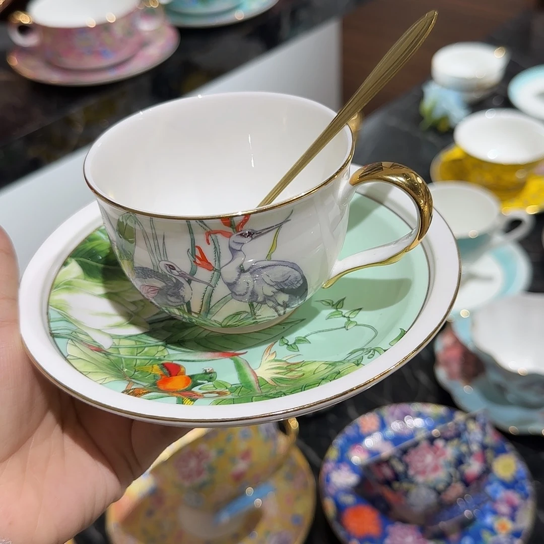 骨瓷珐琅彩工艺制作