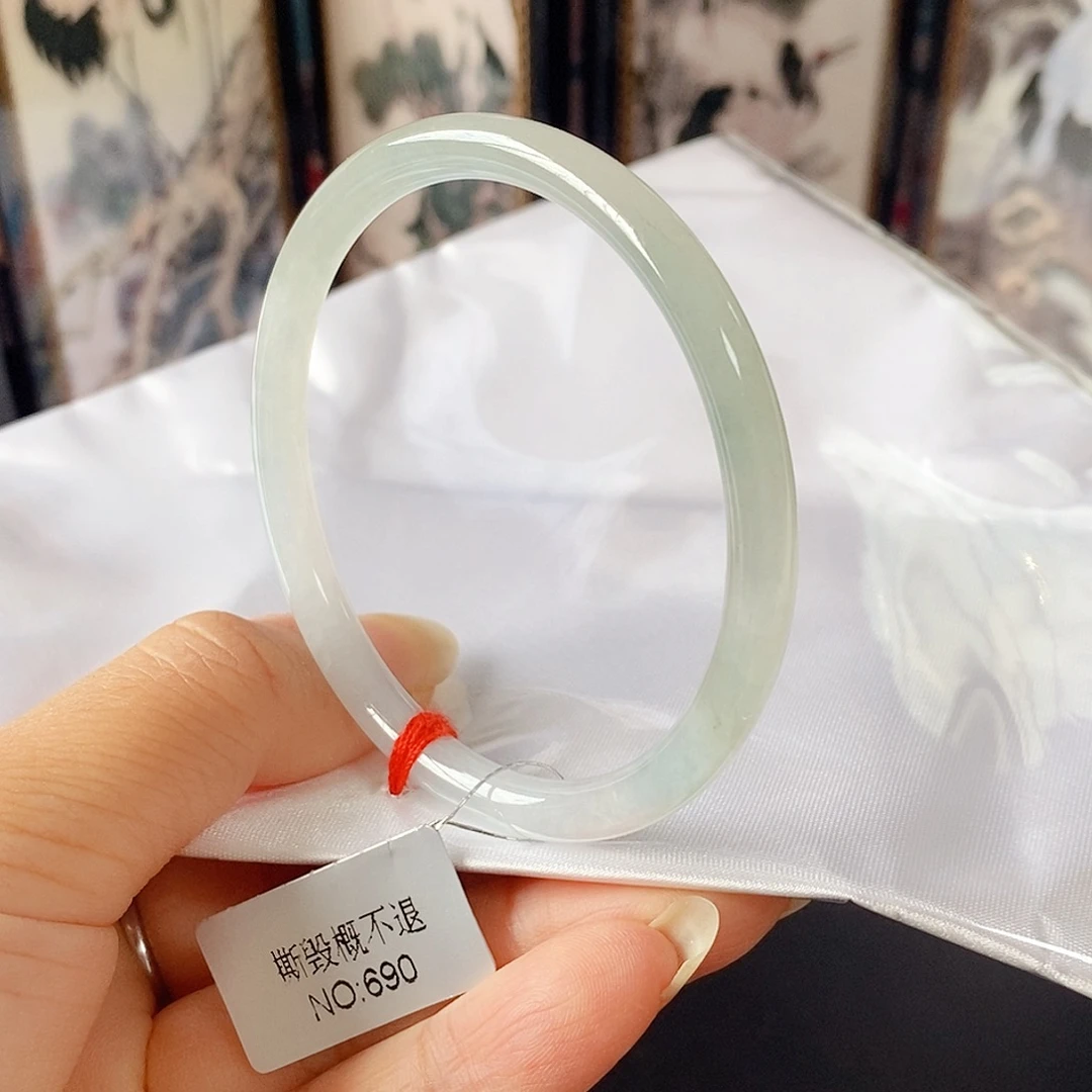 未镶嵌手镯翡翠手镯