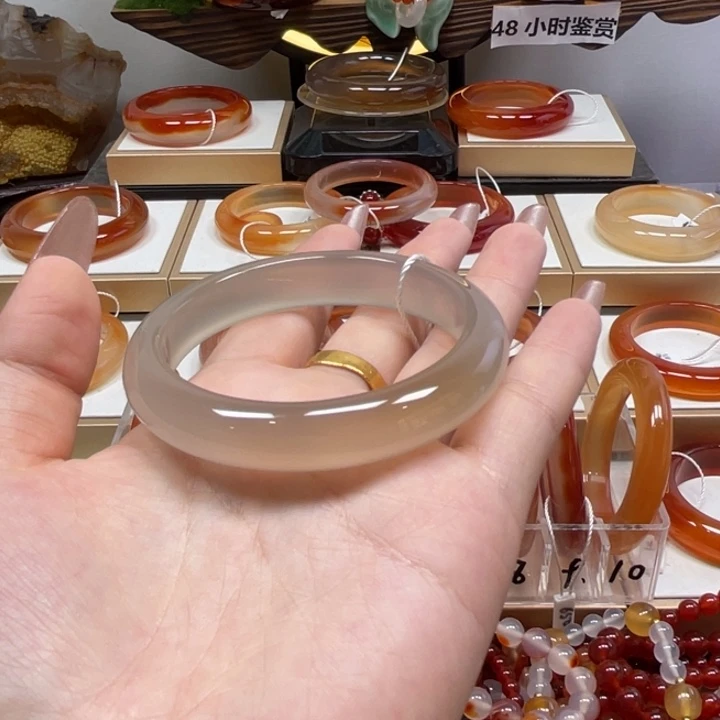 手镯玛瑙/玉髓未镶嵌