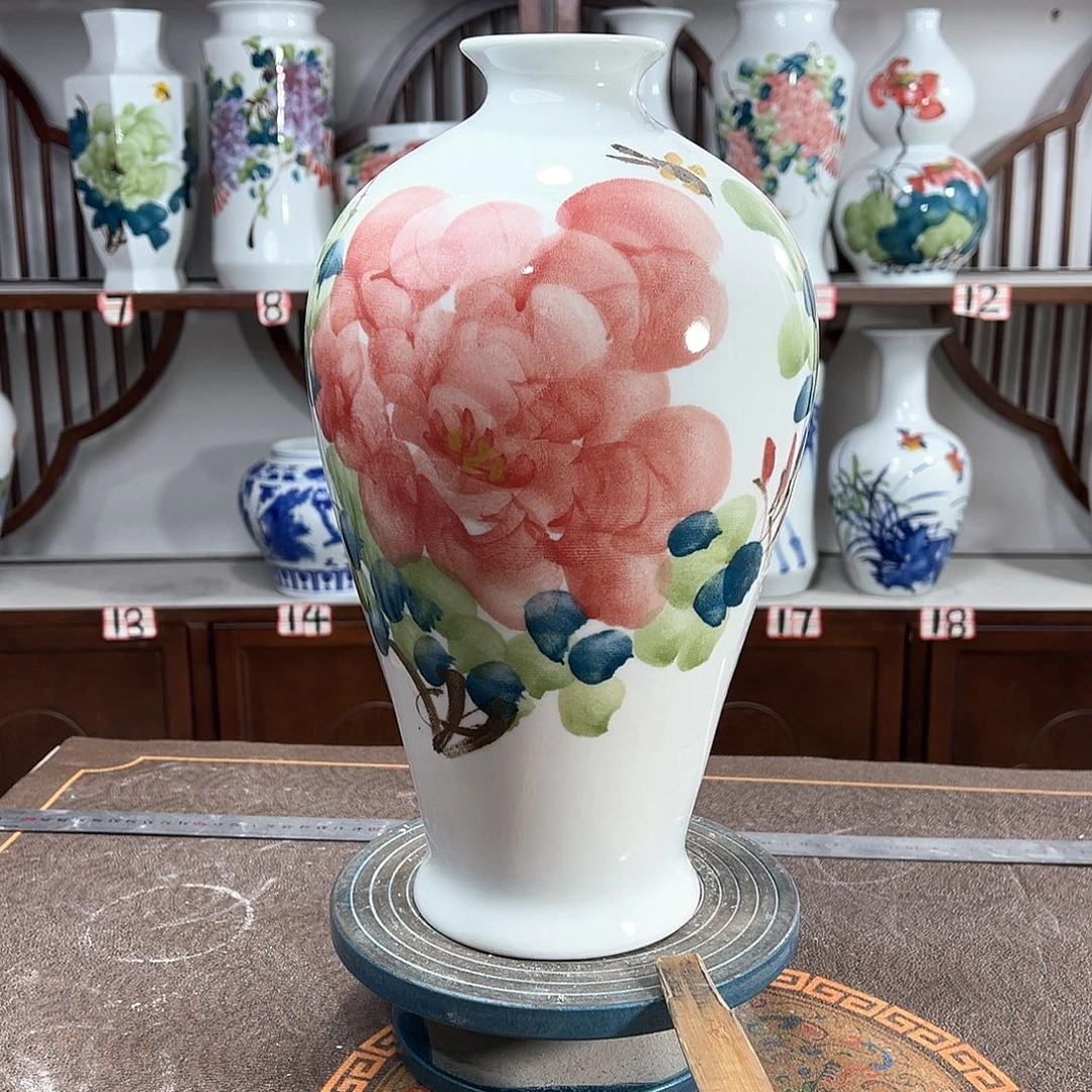 摆件景德镇陶瓷梅红牡花