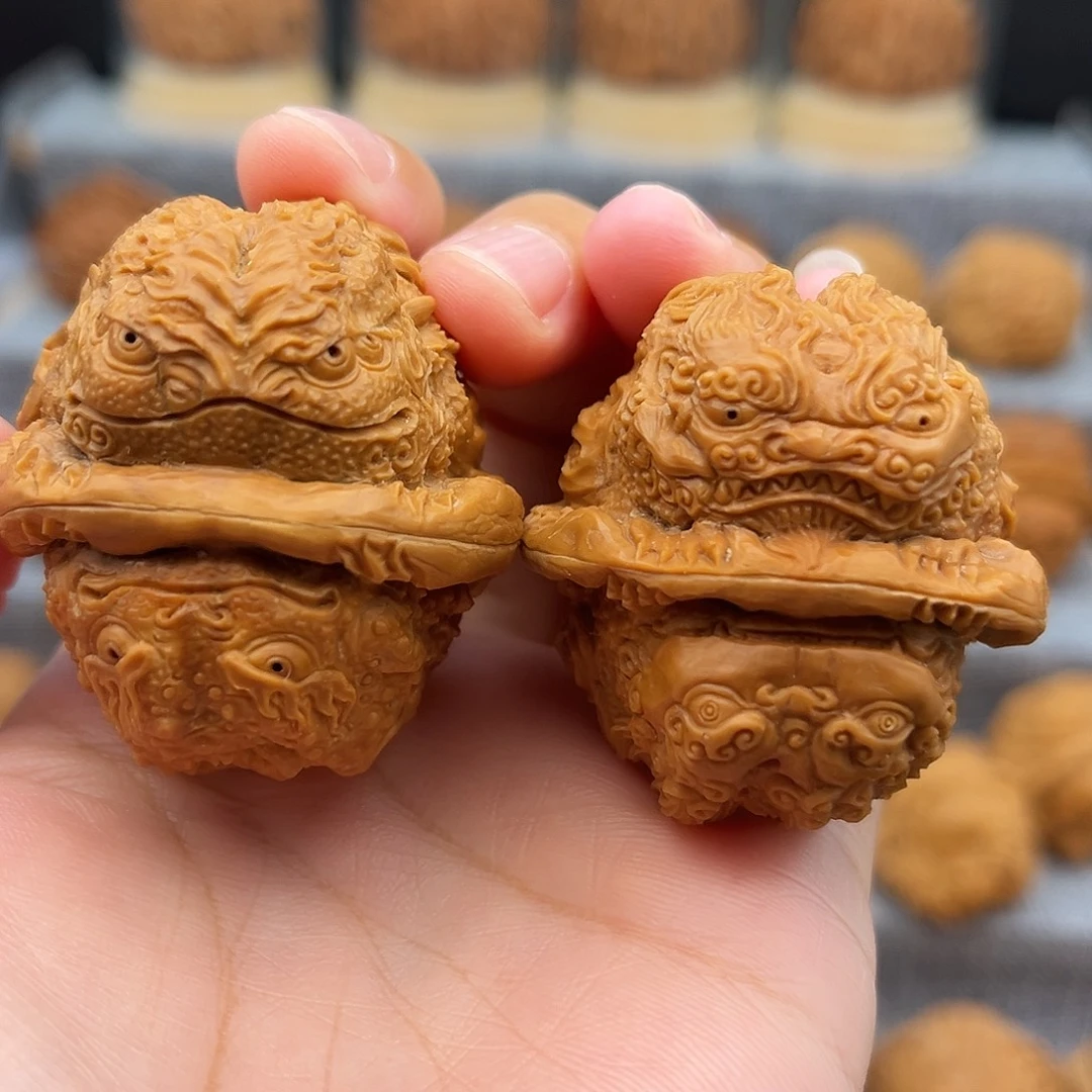 核桃把件貔貅金蟾