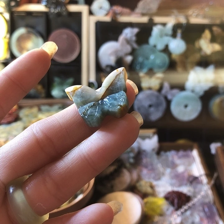 岫玉未镶嵌岫玉挂件