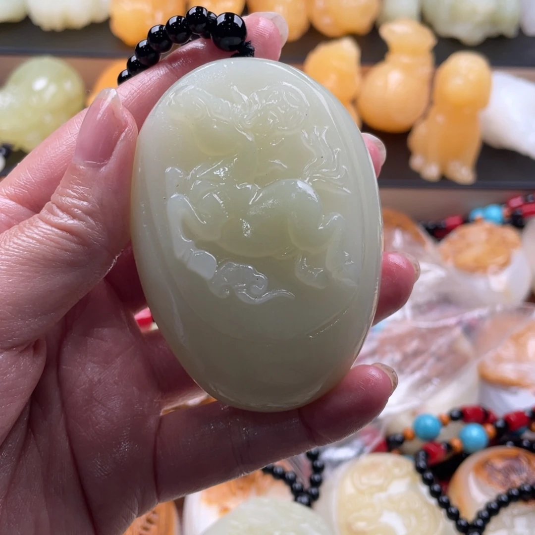 江***姐石材天然古青石手把件