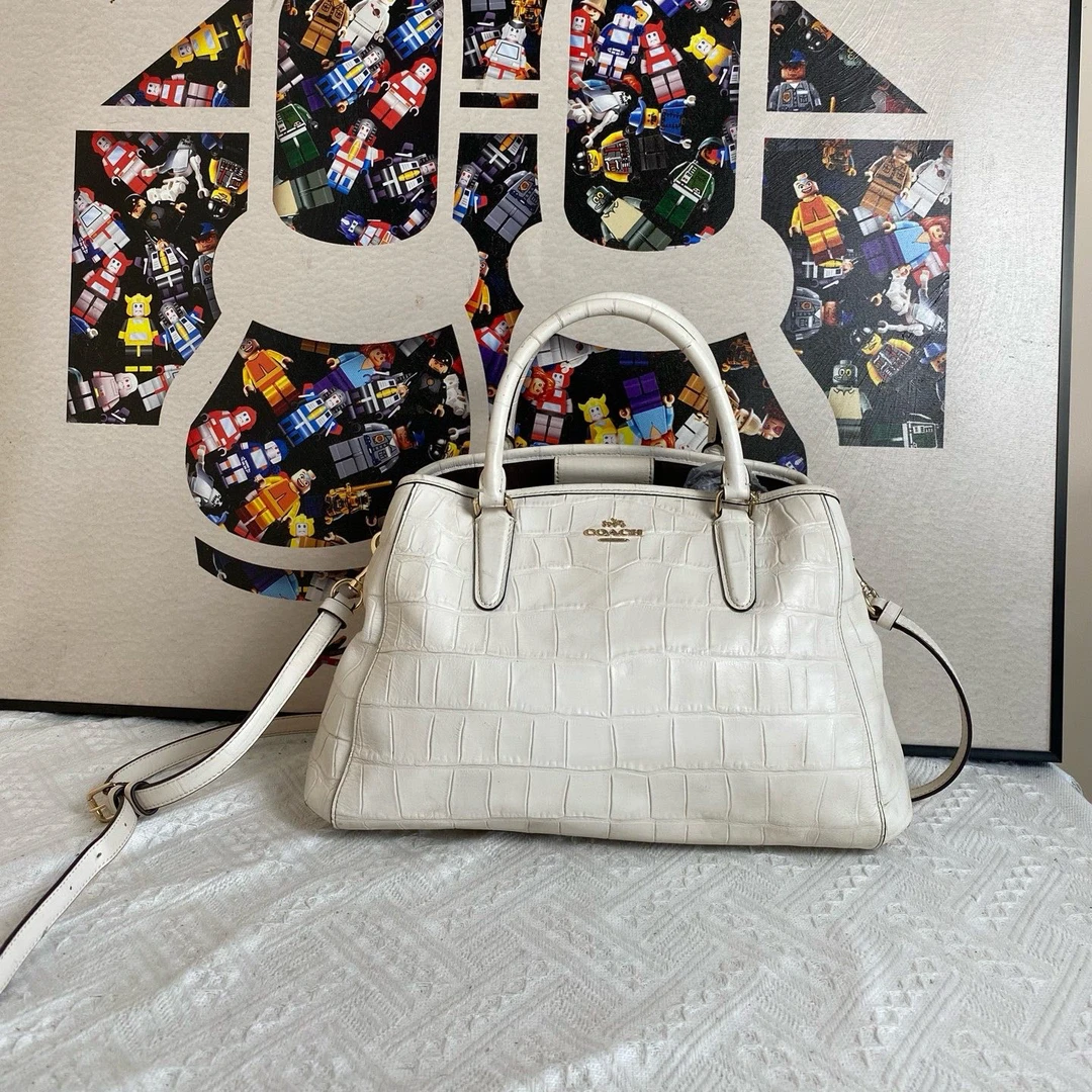 90新 COACH/蔻驰 19623斜挎包