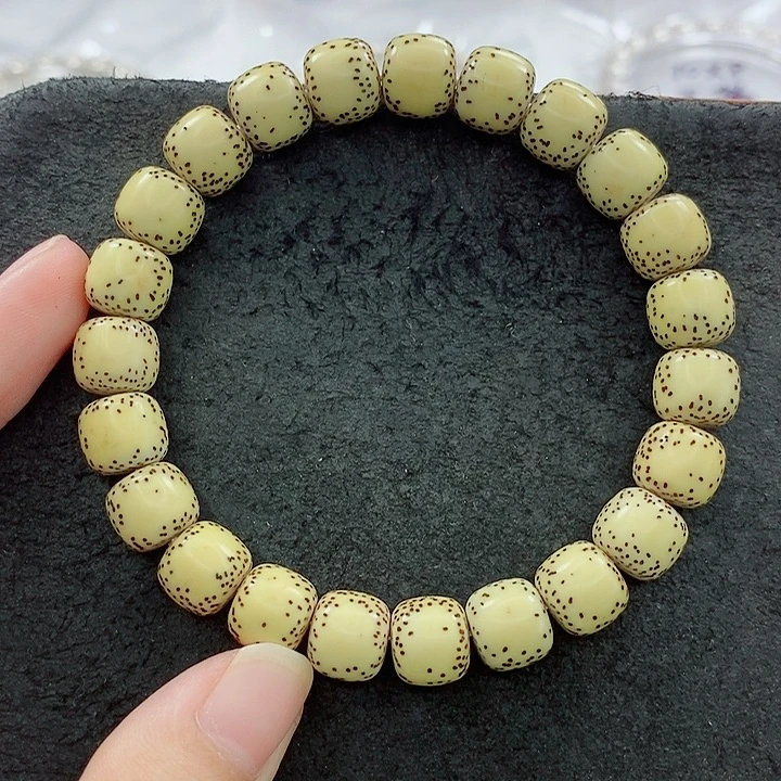 吊坠星月菩提10的尺寸