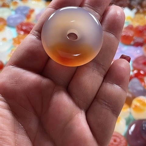 未镶嵌颈饰玛瑙/玉髓幸****窝