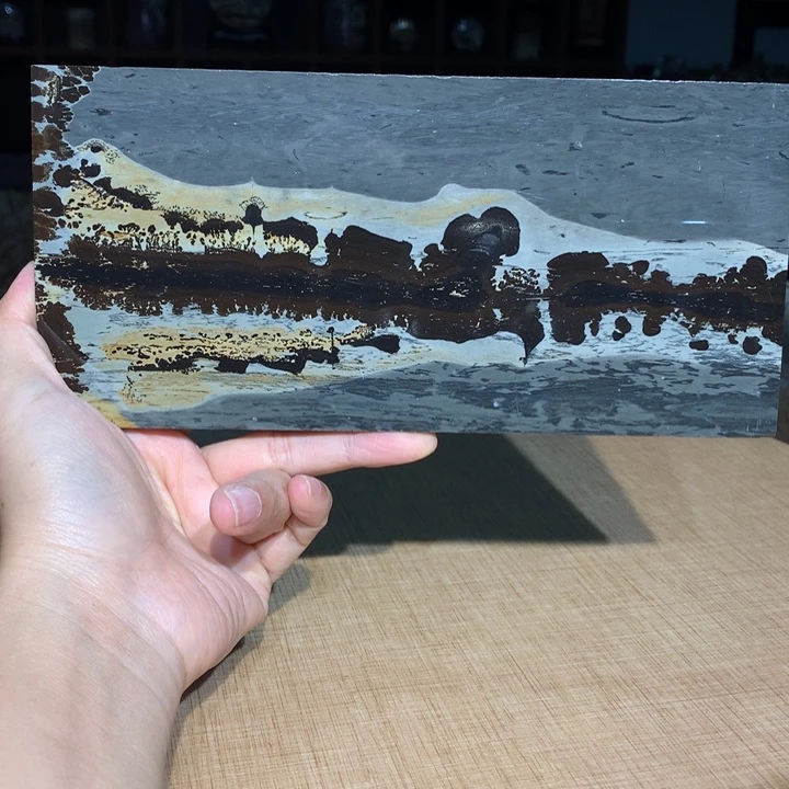 李***花广西国画石摆件，观赏收藏