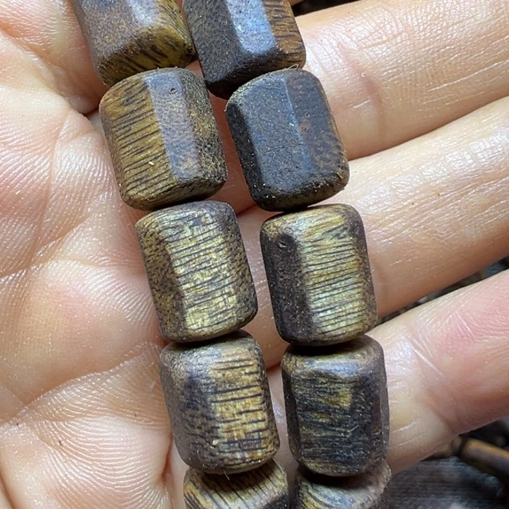 沉香沉香碎屑99方柱珠0.9单圈8.5克