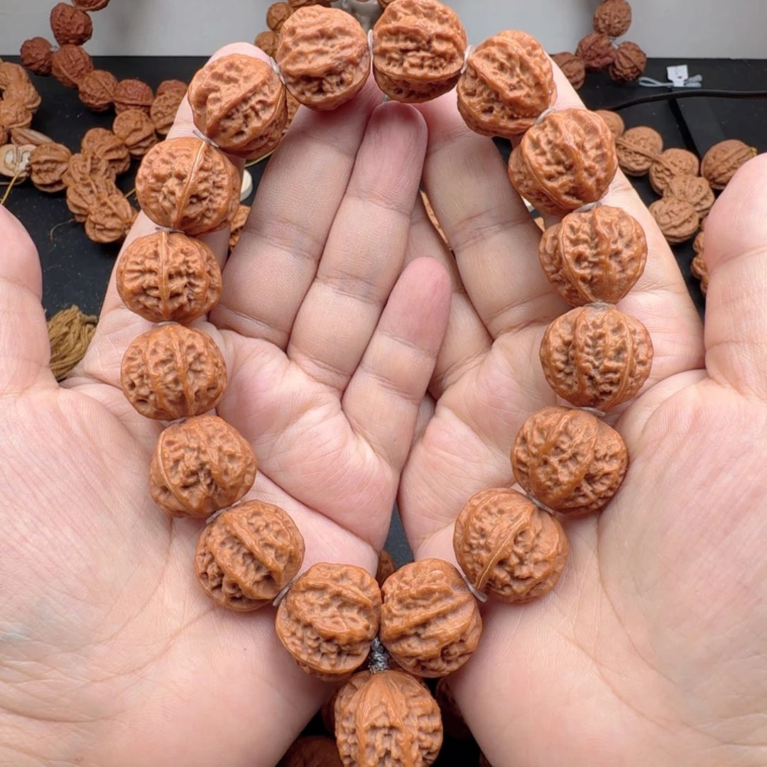 文玩核桃手串珊瑚纹京八棱手持