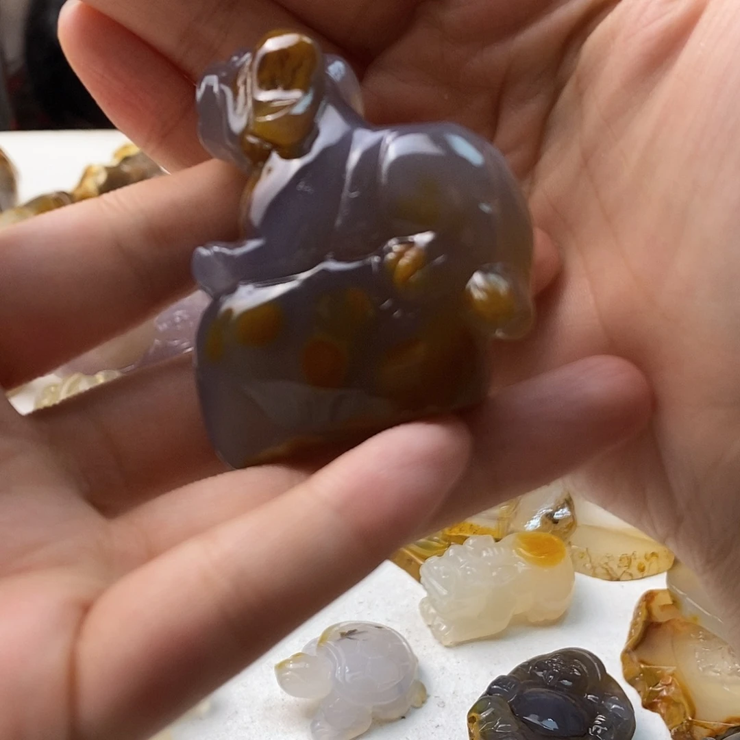 玛瑙/玉髓未镶嵌颈饰