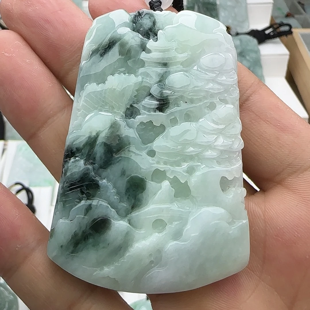 翡翠未镶嵌颈饰翡翠