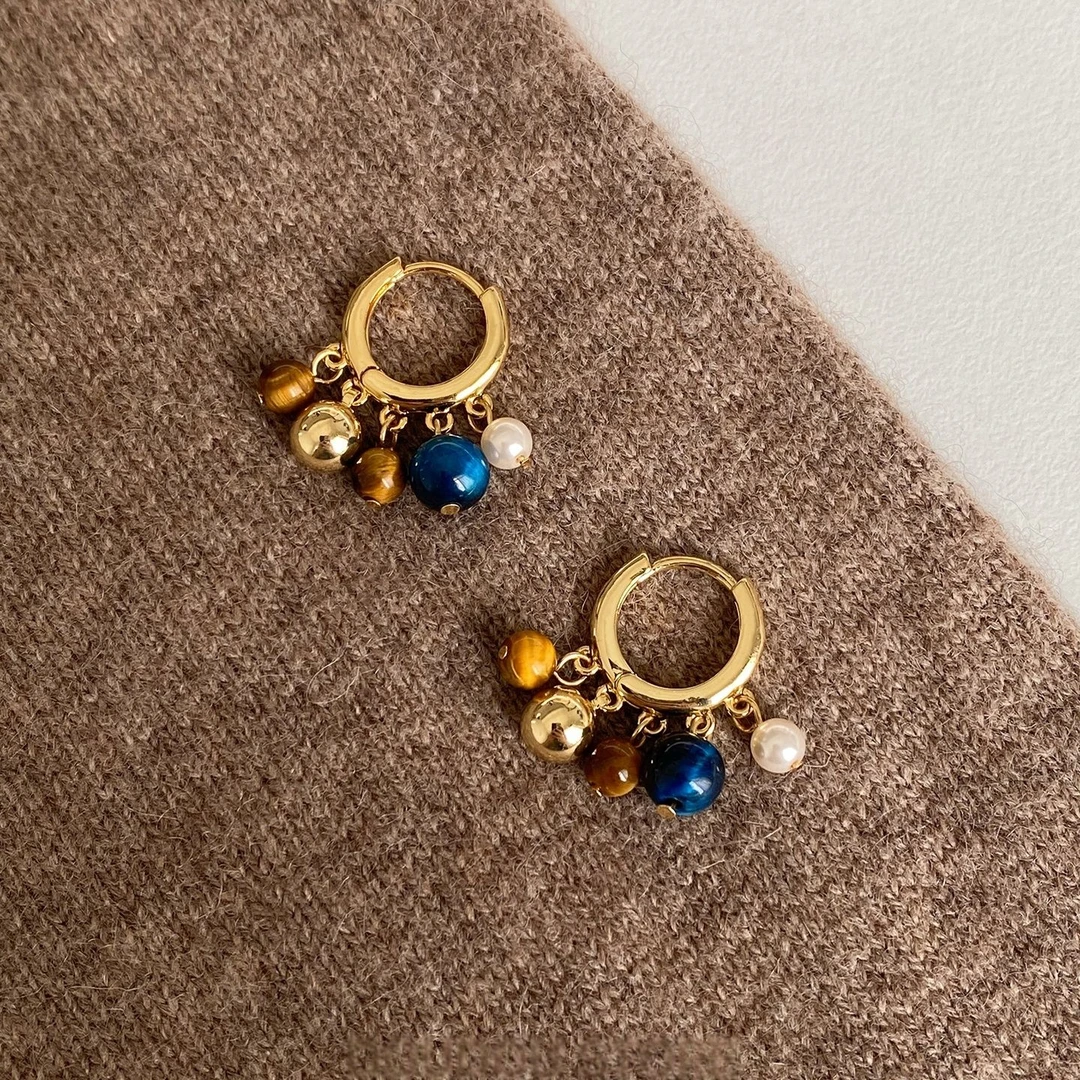 卡柒 铜合金耳饰 复古美拉德撞色珠珠耳环轻奢小众高级感秋冬耳饰