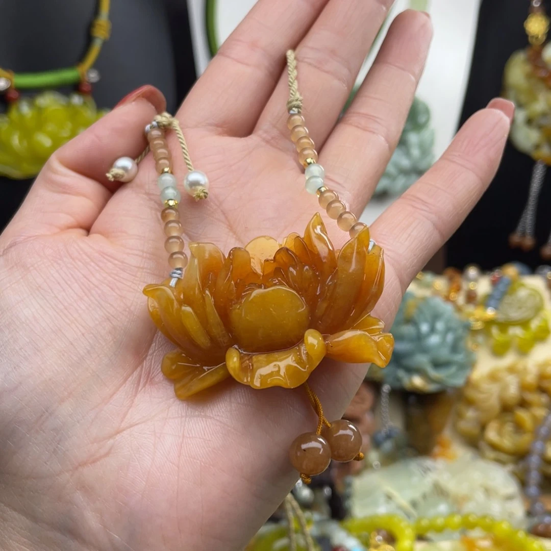 未镶嵌蛇纹石玉颈饰君*