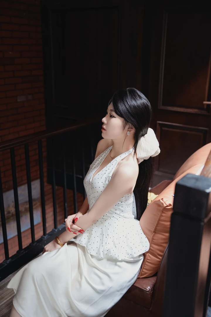 纯欲风少女风通勤修身型背心吊带长款夏季百搭气质