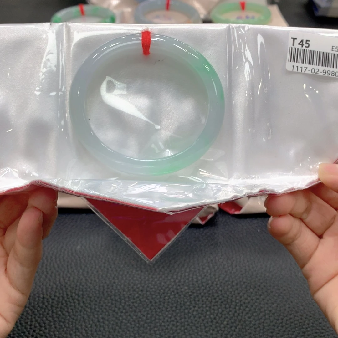 翡翠未镶嵌手镯20贵妃