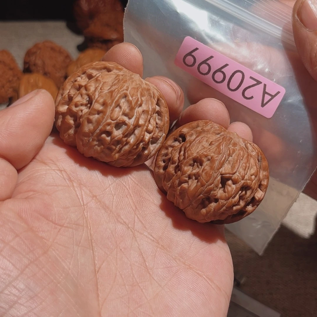 文玩核桃把件磨盘