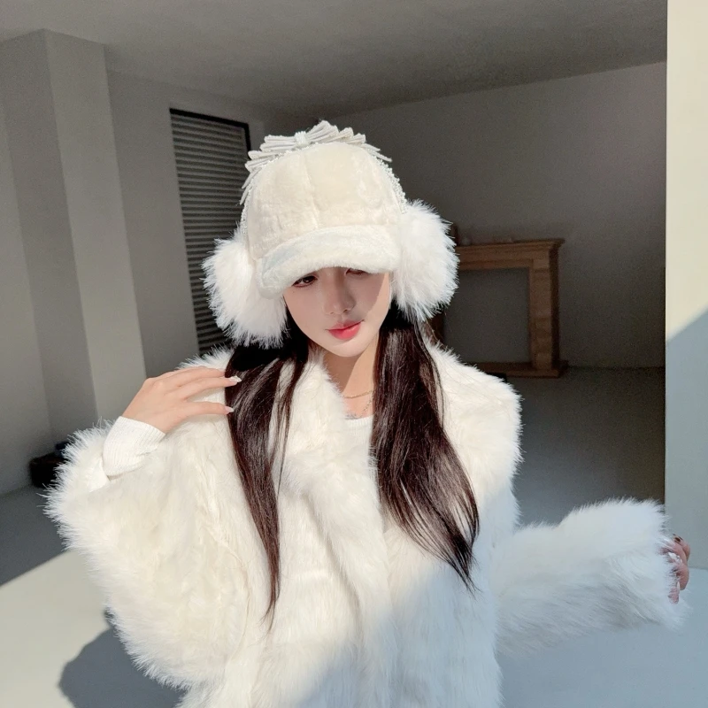 NIUYANG 设计师梦幻纯御毛绒保暖耳罩二合一层次珠钻蝴蝶结鸭舌帽