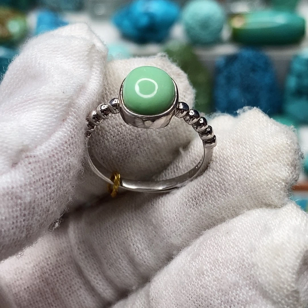 绿松石未镶嵌天然原矿 带武汉地大证书