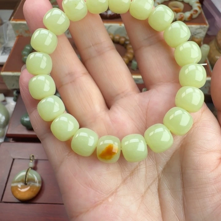 超***1岫岩河磨玉（透闪石质玉）未镶嵌手链