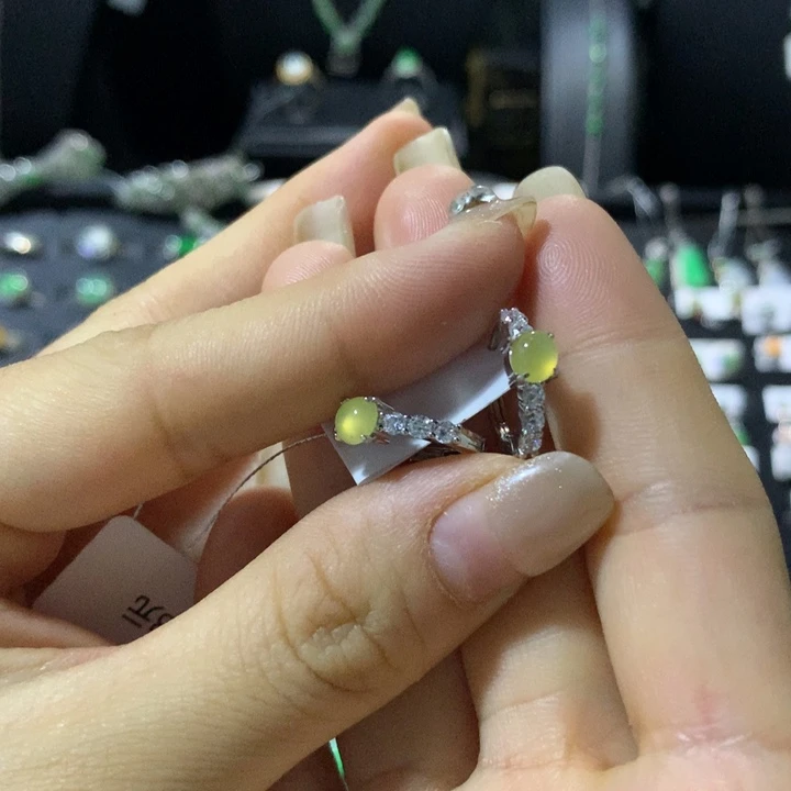 银S925镶嵌翡翠耳饰