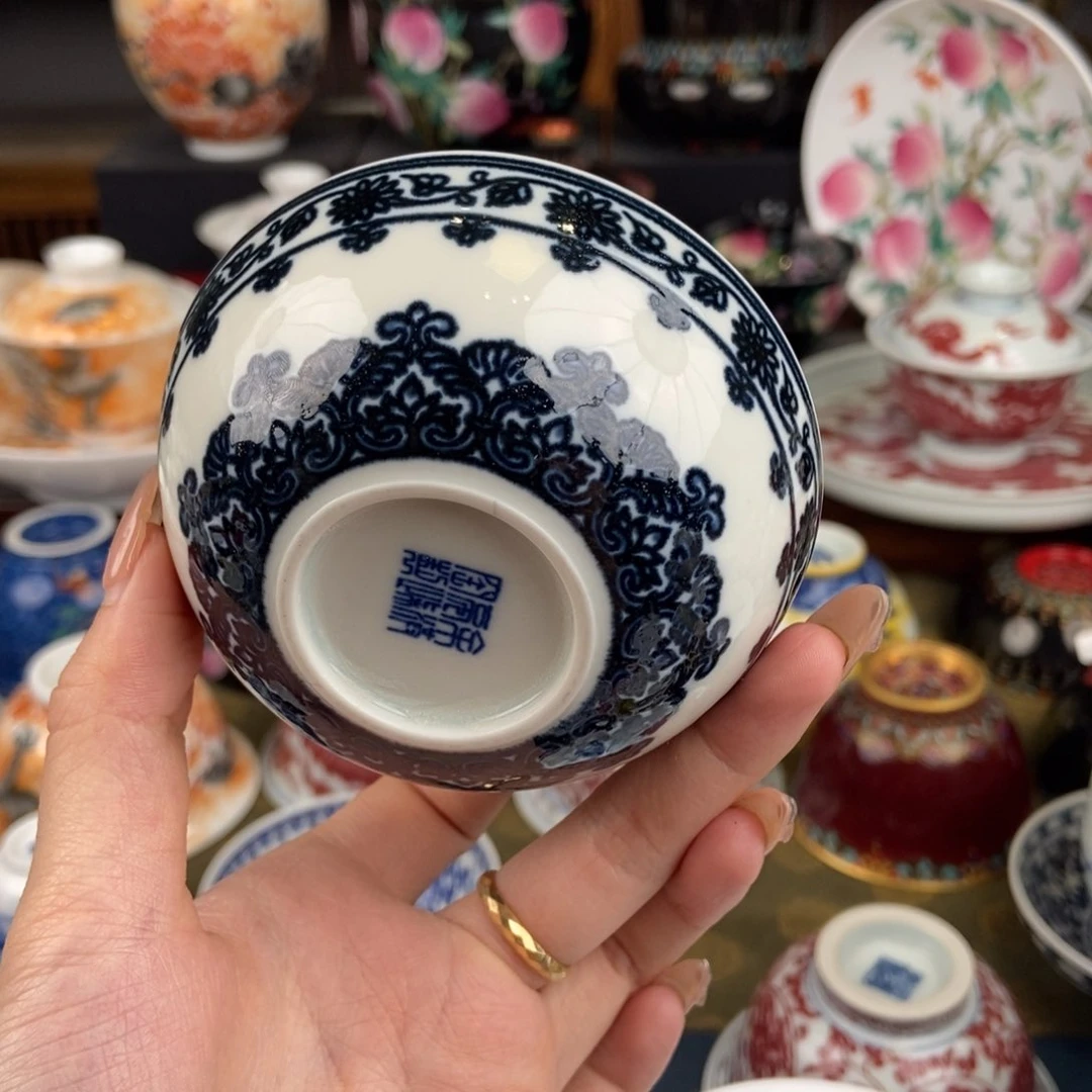 陶瓷艺术家的作品是一