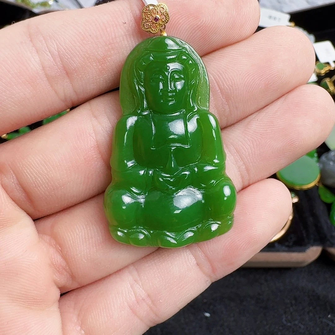 琴***琴和田玉18K金镶嵌颈饰