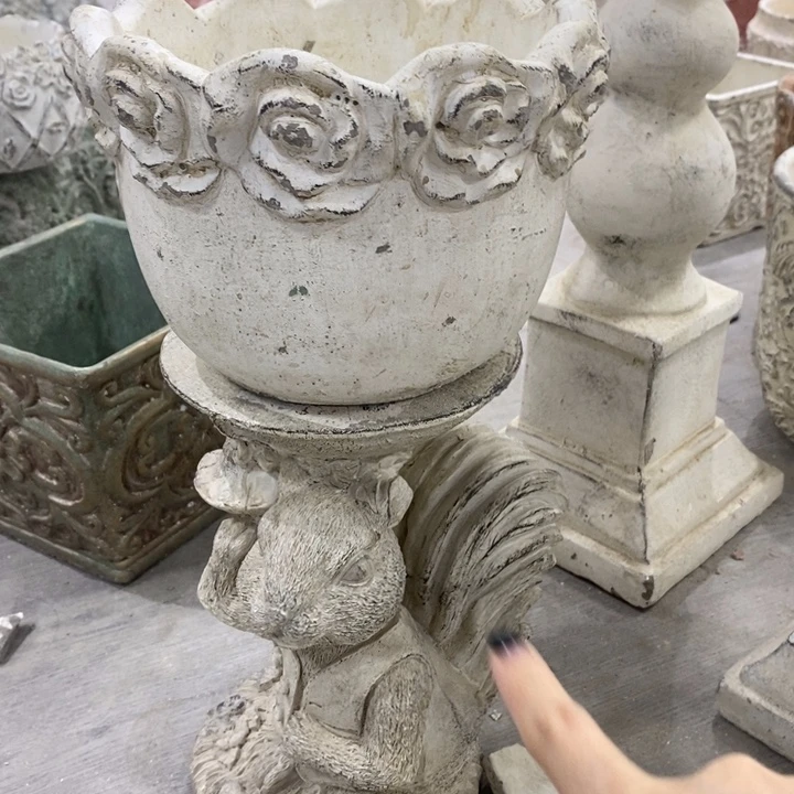 复古风格1558888000000