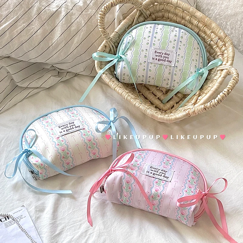 高颜值碎花化妆包少女甜美化妆品收纳袋手提大容量便携外出洗漱包