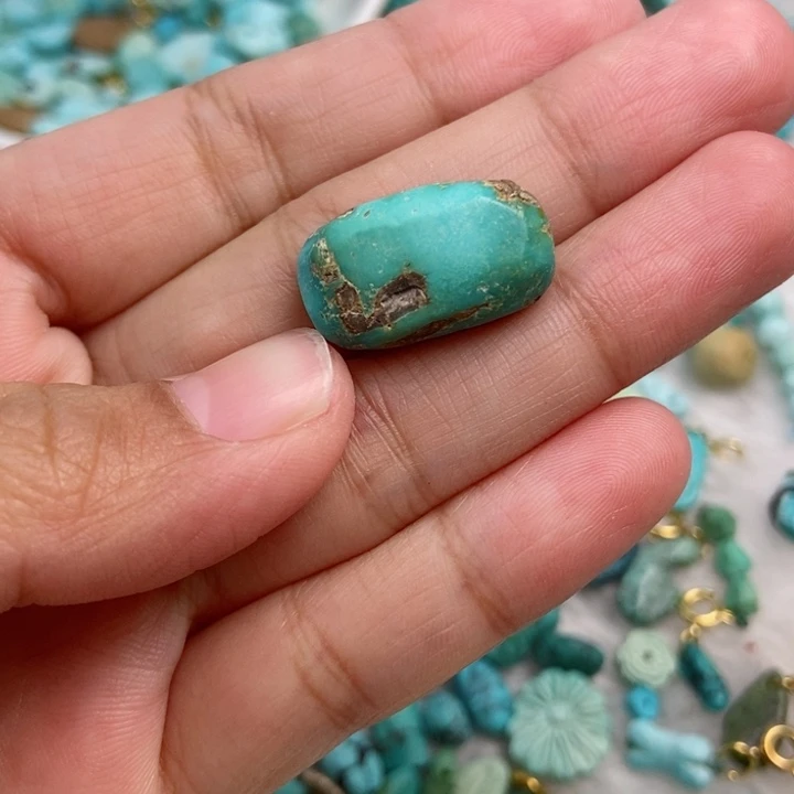 南红玛瑙未镶嵌珠宝奇石